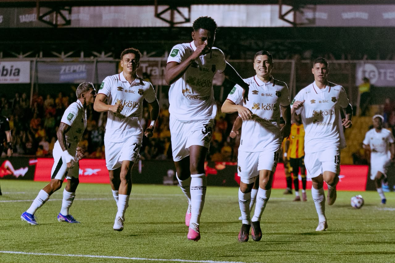 Rescalvo calla bocas,la Liga llena de goles y fútbol